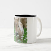 Horse Foal Smelling Flowers op een Mok (Voorkant rechts)