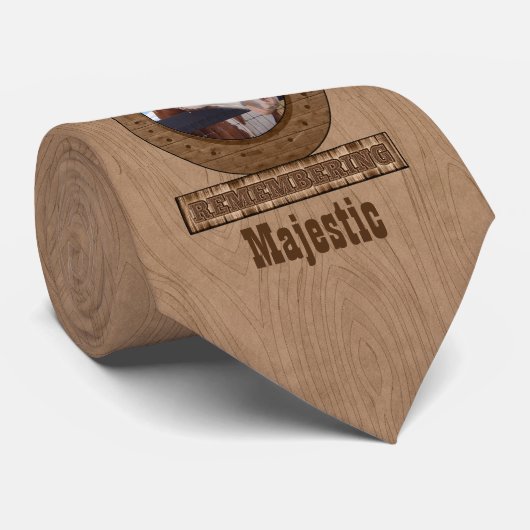 Horse Memorial Hoefijzer Hood Foto Stropdas (Opgerold)