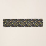 Horse Racing Derby Day Black Gold Pattern Sjaal<br><div class="desc">Viel je favoriete paardenrennen op met dit prachtige patroon. Het repetitieve ontwerp wordt gemaakt in tinten goud,  zilver en brons op zwart met een licht marmer effect. Het  patroon omvat paarden,  trofeeën,  hoefijzers en rozen. Contact FancyCelebration voor veranderingen. Zie de overeenkomende partijbenodigdheden en meer hier: https://www.zazzle.com/collections/horse_racing_derby_day_party_collection-119108502832802144</div>