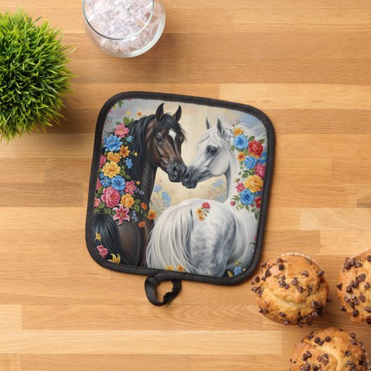  Horses framed in flowers pot holder Pannenlap (Top down)
