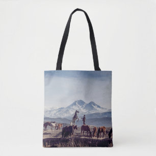 HORSES IN HET OPEN VELD VAN DE BROWN MENINGSMUNTAI TOTE BAG