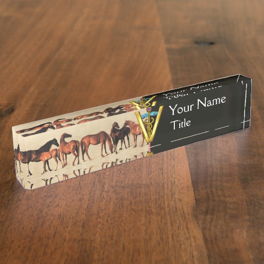 HORSES/MARES EN FOALS CADUCEUS VETERINAIR SYMBOOL NAAMBORDJE (Zijkant)