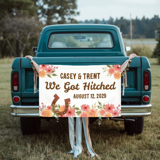 Horseshoe en bloemen Got Hitches auto banner