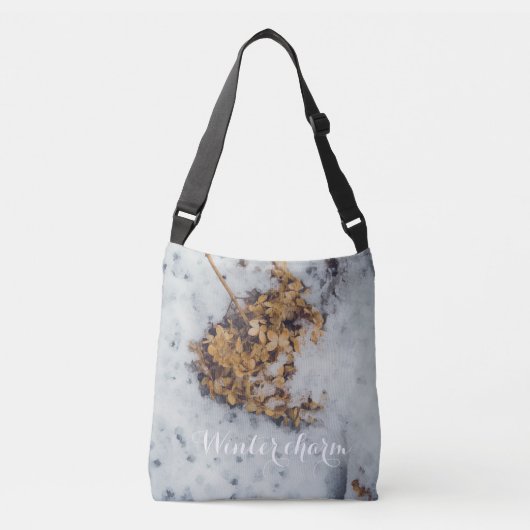 Hortensia flower op de sneeuw crossbody tas (Voorkant)