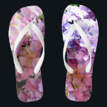 Hortensia tuin, roze, blauwe, paarse bloemen teenslippers<br><div class="desc">Romantische klassieke ouderwetse kleurrijke hortensia's. Mooie foto - blauwtinten paars roze en groen. Foto uit mijn tuin.</div>