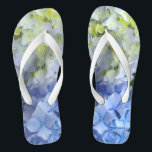Hortensia's Teenslippers<br><div class="desc">leuke en romantische blauwe paarse en groene hortensia's - foto uit mijn achtertuin</div>