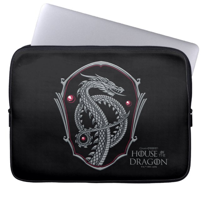 HOSE OF THE DRAGON | Silver Dragon Crest Laptop Sleeve (Voorkant)
