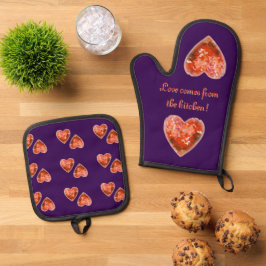 Hostess Gift  Rode Harten op Paarse Ovenwant & Pannenlap Set