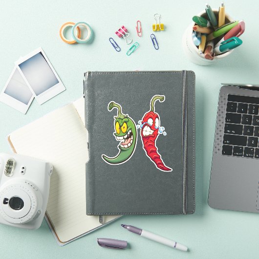 Hot Chilis - Groene en rode paprika's Sticker (iPad Cover)