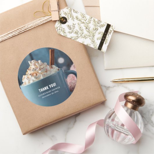 Hot Chocolate w / slagroom Gezellig Baby shower Ronde Sticker (Geschenken)
