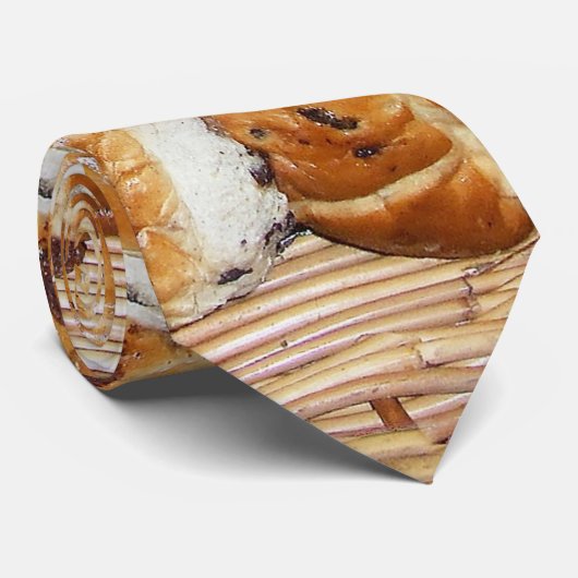 Hot Cross Bundes Paasmandje #1 Stropdas (Opgerold)