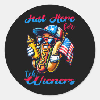 Hot Dog Ik Ben Hier Gewoon Voor De Wieners 4 juli  Ronde Sticker