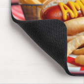 Hot Dog met Amerikaanse tekst en vuurwerk Muismat (Hoek)