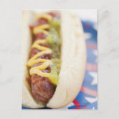 Hot Dog op rood, wit en blauw Bord Briefkaart (Voorkant)
