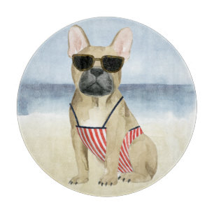 Hot Dog Puppy in zonnebril bij het strand Snijplank