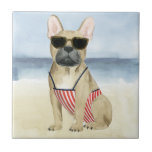 Hot Dog | Puppy in zonnebril bij het strand Tegeltje<br><div class="desc">Deze waterverf print is voorzien van een puppy in een zonnebril die van het strand geniet | Door Grace Popp</div>