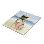 Hot Dog | Puppy in zonnebril bij het strand Tegeltje (Zijkant)