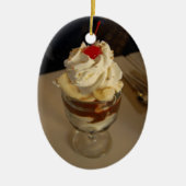 Hot Fudge Ice Cream Sundae Keramisch Ornament (Voorkant)