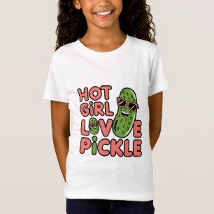 Hot girl love augurk. Grappig ontwerp T-shirt