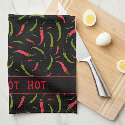 HOT HOT HOT Chili Peppers Patroon op zwart Theedoek (Quarter Fold)