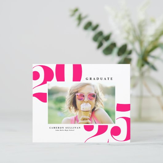 Hot Pink 2025 Bold Typography Foto Afstuderen (Staand voorkant)