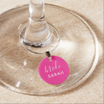 Hot Pink Bachelorette Persoonlijke bride Gift Wijnglashanger<br><div class="desc">Hot Pink Bachelorette Persoonlijk Bride Gift-wijncharm</div>