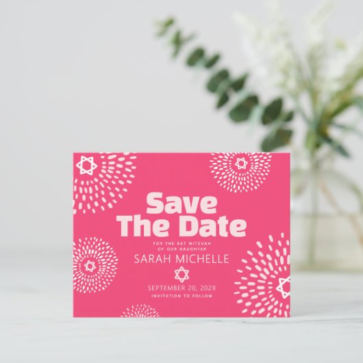Hot Pink Bat Mitswa Save the Date Starburst Bold Uitnodiging Briefkaart (Staand voorkant)