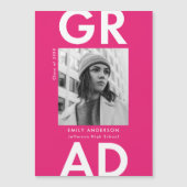 Hot pink | Bold Afstudeerder Foto Afstuderen Aanko Magnetische Uitnodiging (Voorkant)