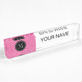 Hot Pink Chevron Pattern | Zwart monogram Naambordje