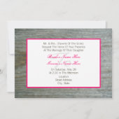 Hot Pink Daisy & Barnwood Wedding Invitation Kaart (Achterkant)