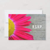 Hot Pink Daisy & Barnwood Wedding R.S.V.P. RSVP Kaartje (Voorkant)
