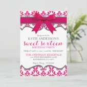 Hot Pink Elegant Damask Sweet Sixteen Uitnodiging (Staand voorkant)