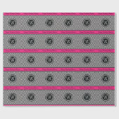 Hot Pink en Chevron ZigZag Monogram Birthday Cadeaupapier (Vlak)