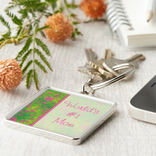 Hot Pink en Green World's #1 Mam Sleutelhanger (Zijkant)