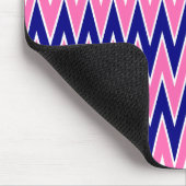 Hot Pink en Navy Blue Zigzag Pattern Muismat (Hoek)