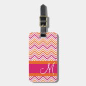 Hot Pink en Oranje Chevron Patroon met monogram Bagagelabel (Voorkant verticaal)