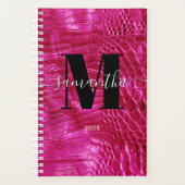 Hot Pink Faux Leather Signature Monogram 2025 Planner (Voorkant)