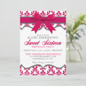 Hot Pink Glitter Damask Sweet Sixteen Uitnodiging (Staand voorkant)