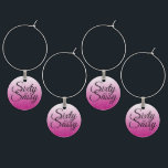 Hot Pink Glitter Ombre 60 en Sassy 60th Birthday Wijnglashanger<br><div class="desc">Vieren draaien 60 in stijl met deze moderne 60e verjaardag ontwerp op een hete roze glitter ombre achtergrond, deze chique 60e verjaardag wijn charmes zijn perfect voor het creëren van een fantastische 60e verjaardag viering. De woorden sixty en sassy zijn ingesteld met behulp van modern script. Exclusief voor u ontworpen...</div>