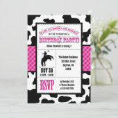 Hot Pink Koeienhuid Cowboy Birthday Uitnodiging (Staand voorkant)