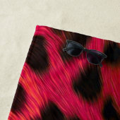 Hot Pink Leopard Print Faux Strandlaken (In situ)