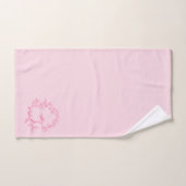 Hot Pink Modern Script Girly Monogram Naam Bad Handdoek (Handdoek)
