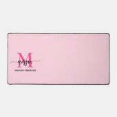 Hot Pink Modern Script Girly Monogram Naam Bureaumat (Voorkant)