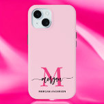 Hot Pink Modern Script Girly Monogram Naam iPhone 15 Case<br><div class="desc">Bescherm je telefoon in stijl met onze Hot Pink Modern Script Girly Monogram Naam iPhone 15 Hoesje! Dit hoesje is voorzien van een levendig roze ontwerp en is gepersonaliseerd met jouw naam in een chique, modern script voor een op maat gemaakte toets. Ontworpen voor de iPhone 15, biedt het duurzame...</div>