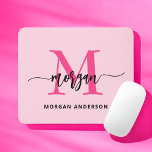 Hot Pink Modern Script Girly Monogram Naam Muismat<br><div class="desc">Voeg een pop kleur toe aan uw werkruimte met onze Hot Pink Modern Script Girly Monogram Naam Muismat! Deze muismat heeft een levendig roze ontwerp en is gepersonaliseerd met jouw naam in een chique, eigentijds script en combineert stijl met praktische bruikbaarheid. Het gladde oppervlak zorgt voor nauwkeurige muisbewegingen, terwijl de...</div>