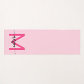 Hot Pink Modern Script Girly Monogram Naam Yogamat (Voorkant (horizontaal))