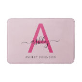 Hot Pink Monogram Dorm Room voor meisjes Badmat (Voorkant)