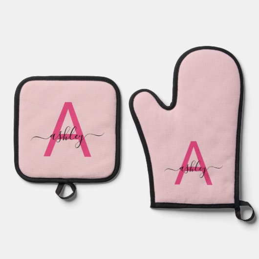 Hot Pink Monogram Meisje Keukenscript Ovenwant & Pannenlap Set (Voorkant)