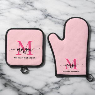 Hot Pink Monogram Meisje Keukenscript Ovenwant & Pannenlap Set