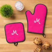 Hot Pink - Monogrammed Ovenwant & Pannenlap Set (Top down)